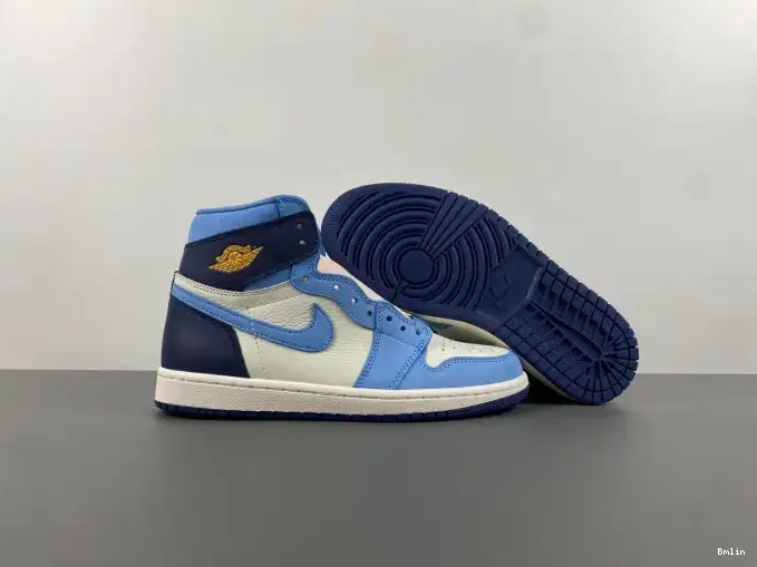 Bmlin Jordan in 1 FD2596-400 Flight OG Air First WMNS High 0525